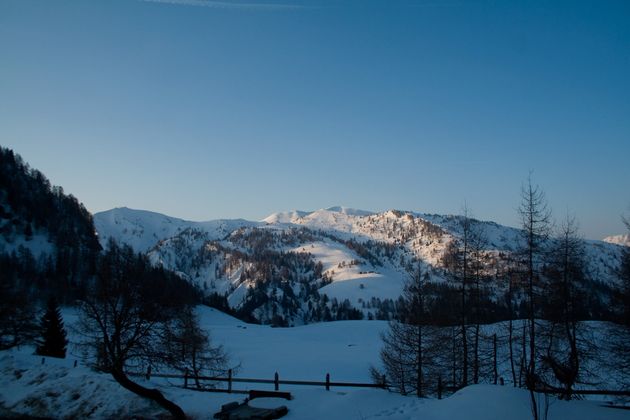 L'alba su Bazena